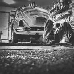 Ile kosztuje godzina pracy mechanika samochodowego? Sprawdź ceny i porady