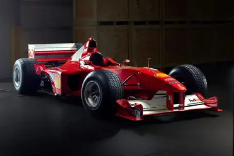 Ile kosztuje bolid F1 Ferrari? Zaskakujące fakty o cenach i wydatkach