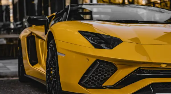 Ile kosztuje wypożyczenie lamborghini? Zaskakujące ceny i oferty