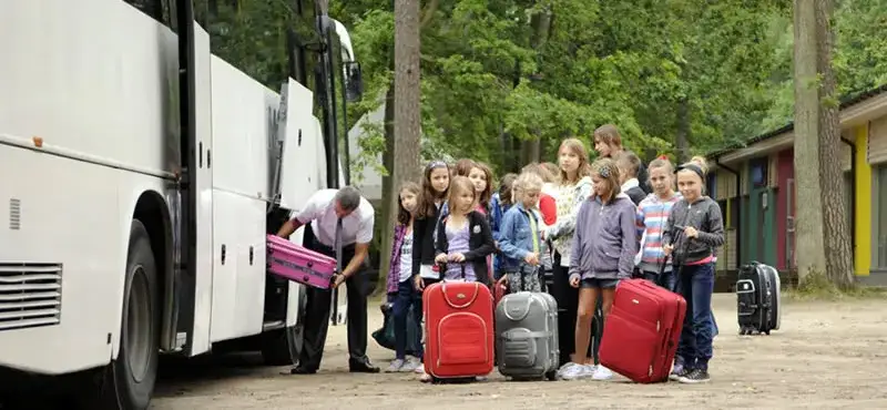 Zdjęcie Ile się jedzie autokarem do Hiszpanii? Czas podróży i wskazówki