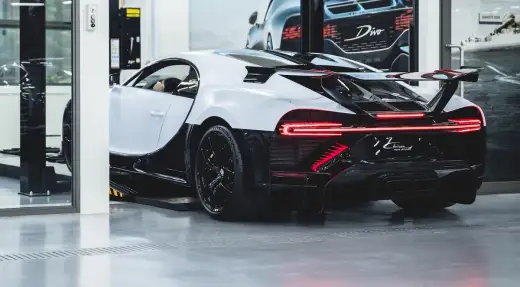 Ile kosztuje wymiana oleju w Bugatti Chiron? Zaskakujące ceny!