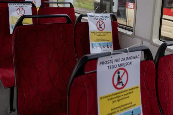 Ile jest miejsc z tyłu w autokarze? Zaskakujące fakty o siedzeniach